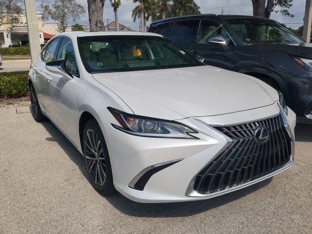 new 2025 Lexus ES 350 car, priced at $48,534