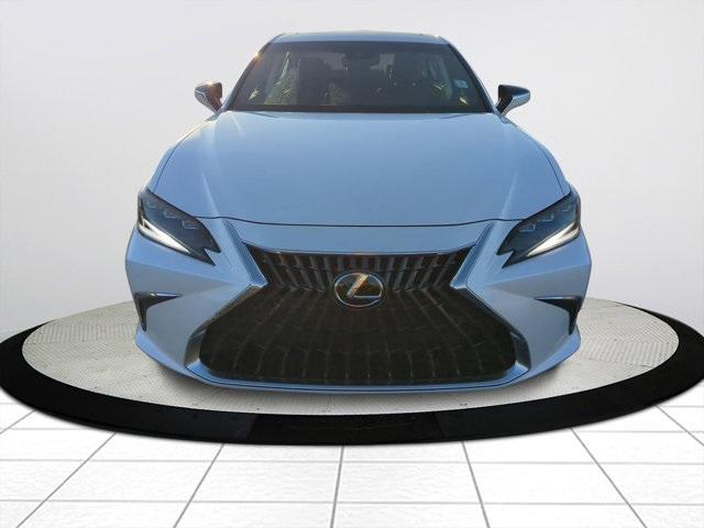 new 2024 Lexus ES 300h car, priced at $52,645