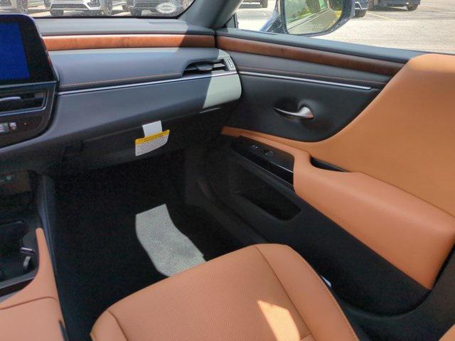 new 2025 Lexus ES 350 car, priced at $50,594