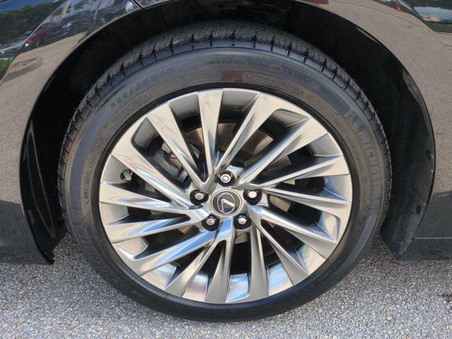 used 2022 Lexus ES 350 car, priced at $39,688