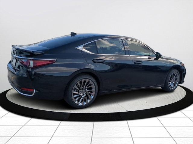 new 2024 Lexus ES 300h car, priced at $56,690