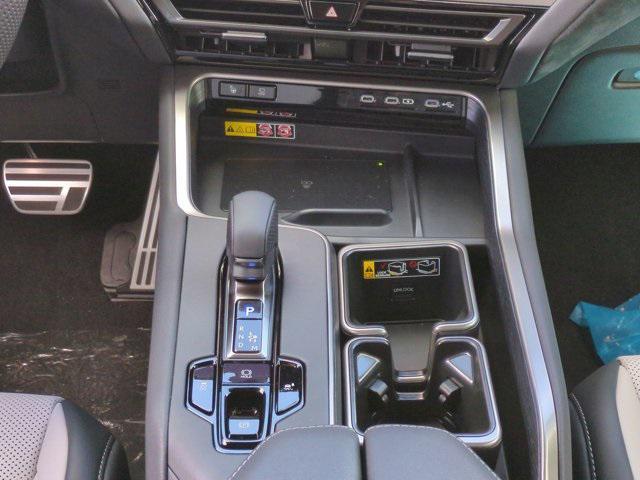 new 2026 Lexus TX 500h car, priced at $76,401