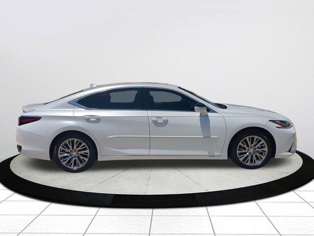 used 2024 Lexus ES 300h car, priced at $43,488