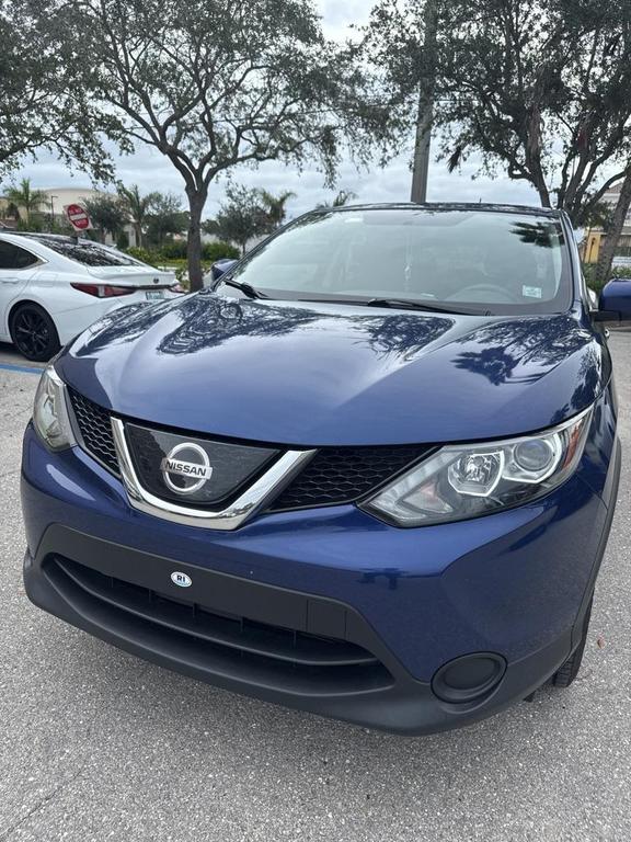 used 2019 Nissan Rogue Sport car, priced at $12,998