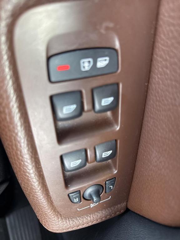 used 2019 Volvo XC60 car, priced at $17,988