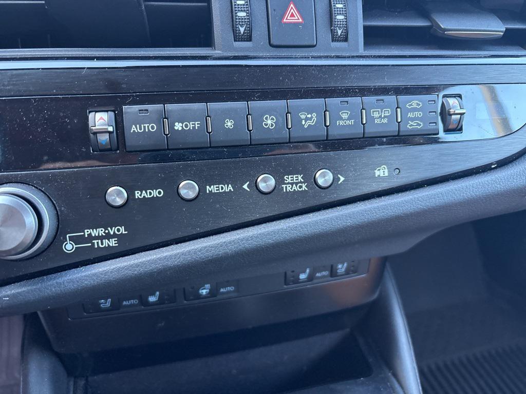 used 2024 Lexus ES 350 car, priced at $39,498