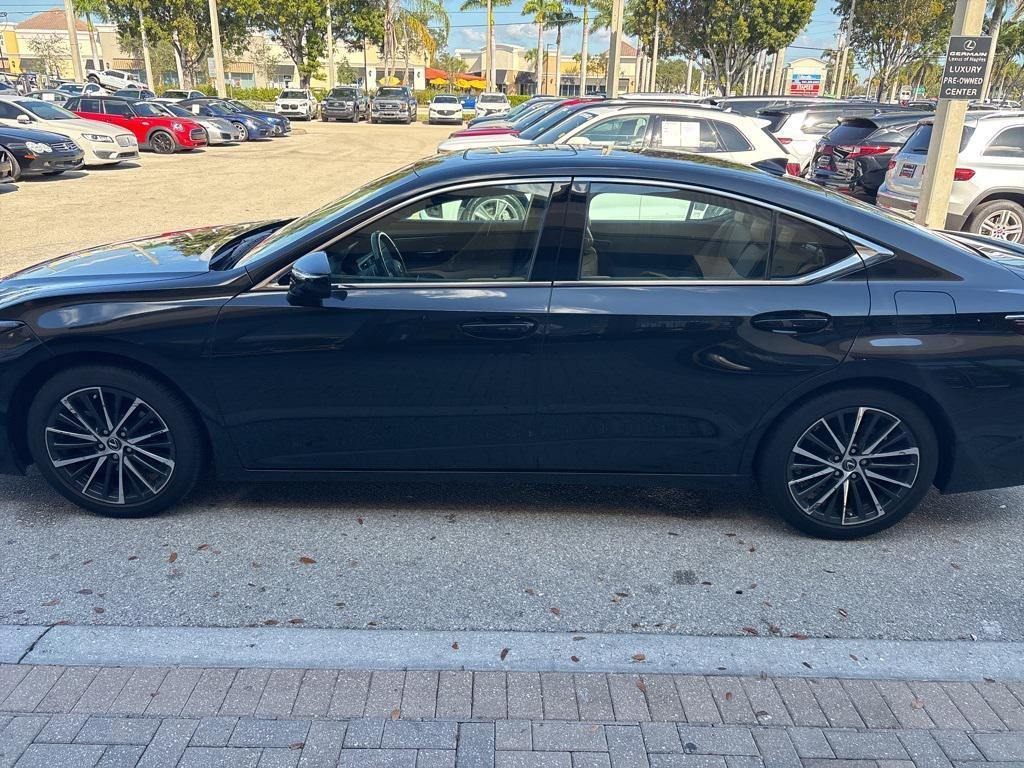 used 2024 Lexus ES 350 car, priced at $39,498