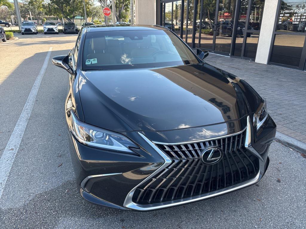 used 2024 Lexus ES 350 car, priced at $39,498