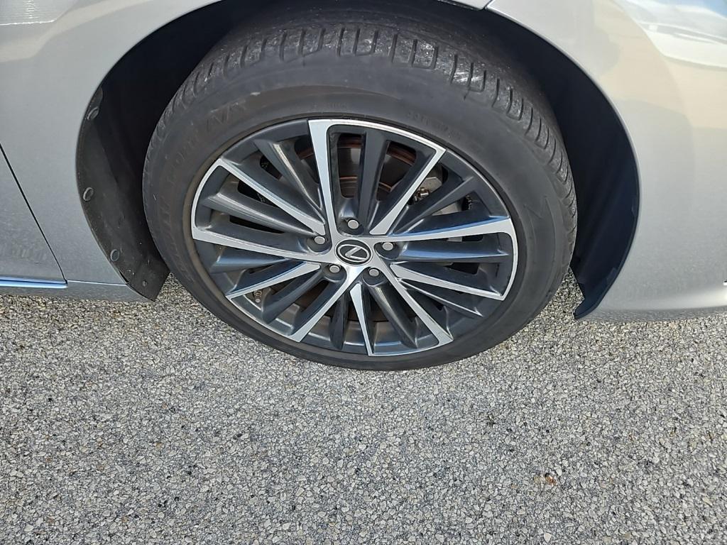 used 2022 Lexus ES 350 car, priced at $33,998