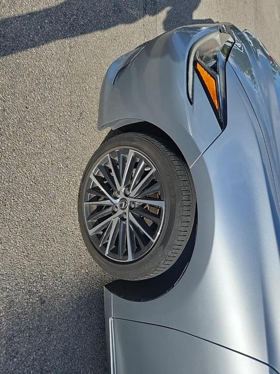 used 2022 Lexus ES 350 car, priced at $33,998