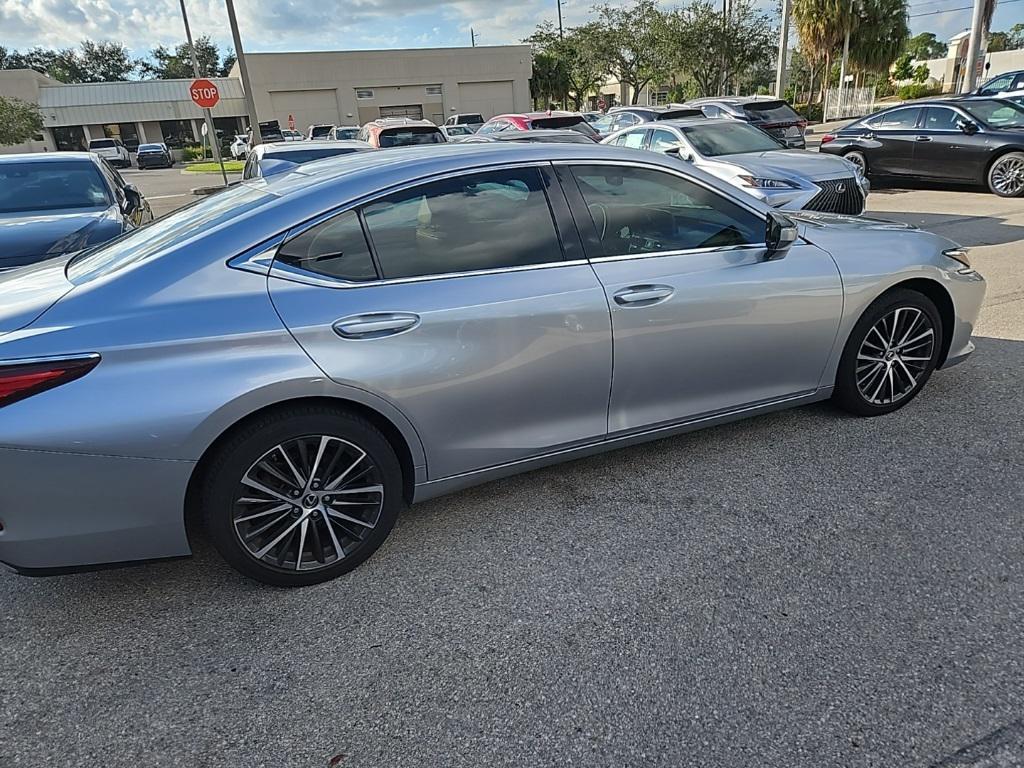 used 2022 Lexus ES 350 car, priced at $33,998