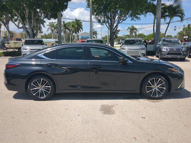 used 2025 Lexus ES 350 car, priced at $42,998