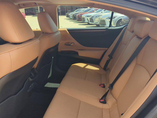 used 2025 Lexus ES 350 car, priced at $42,998