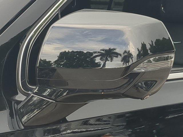 used 2021 Cadillac Escalade ESV car, priced at $59,978