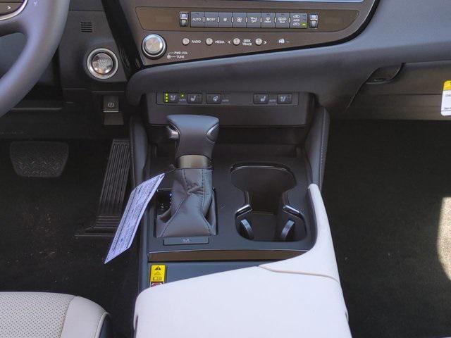 new 2025 Lexus ES 350 car, priced at $48,254
