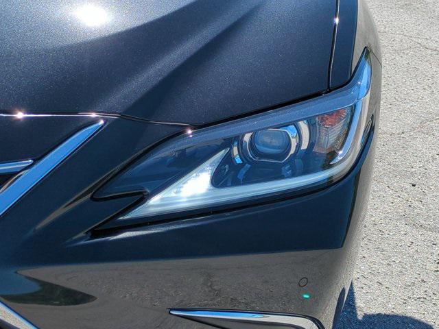 new 2025 Lexus ES 350 car, priced at $48,254