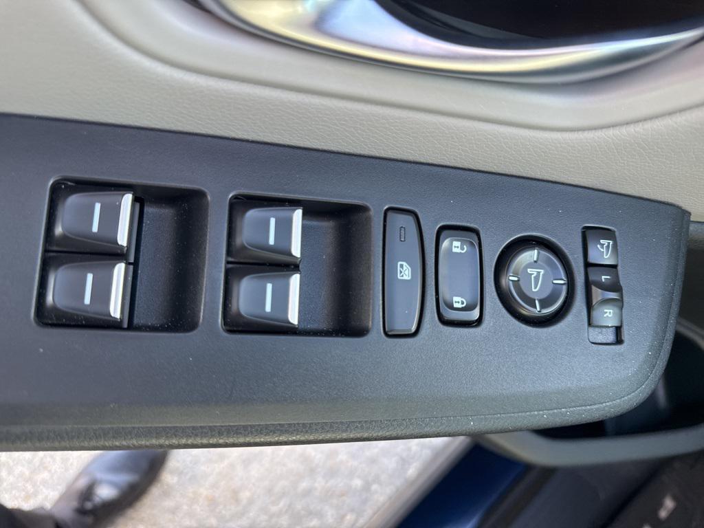 used 2025 Honda Pilot car, priced at $45,498