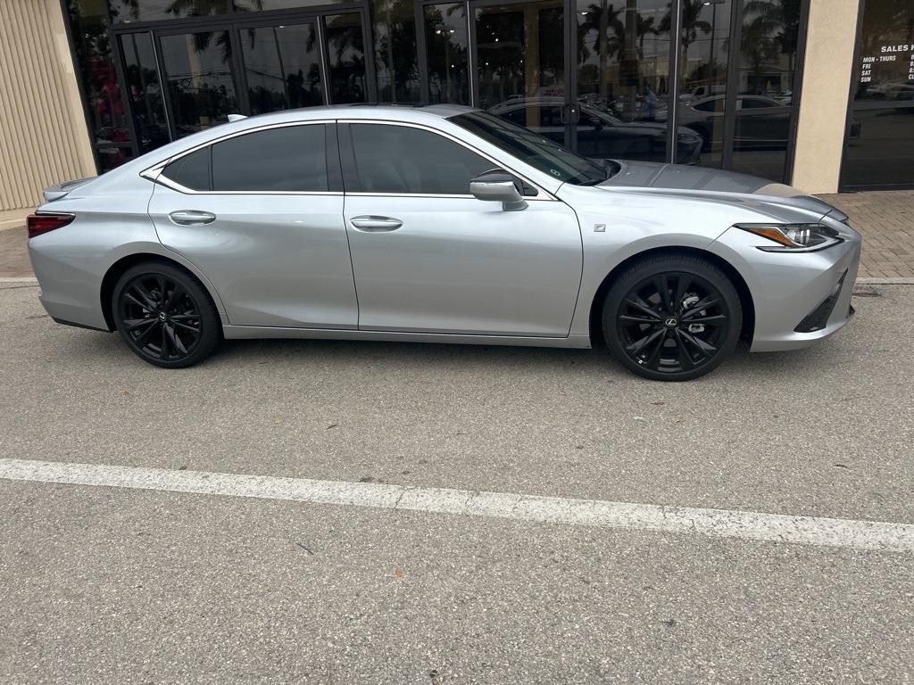 used 2022 Lexus ES 350 car, priced at $39,998