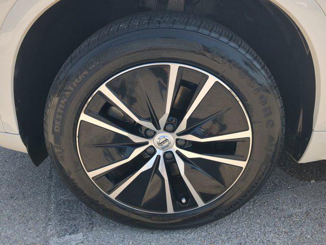 used 2020 Volvo XC90 car, priced at $25,388