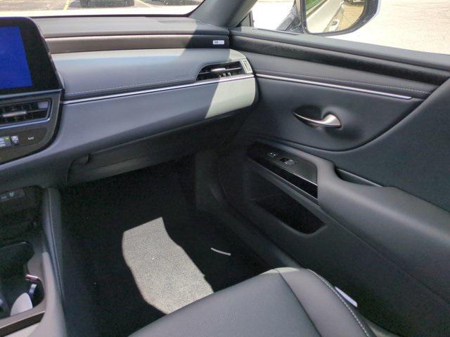 new 2025 Lexus ES 350 car, priced at $50,594
