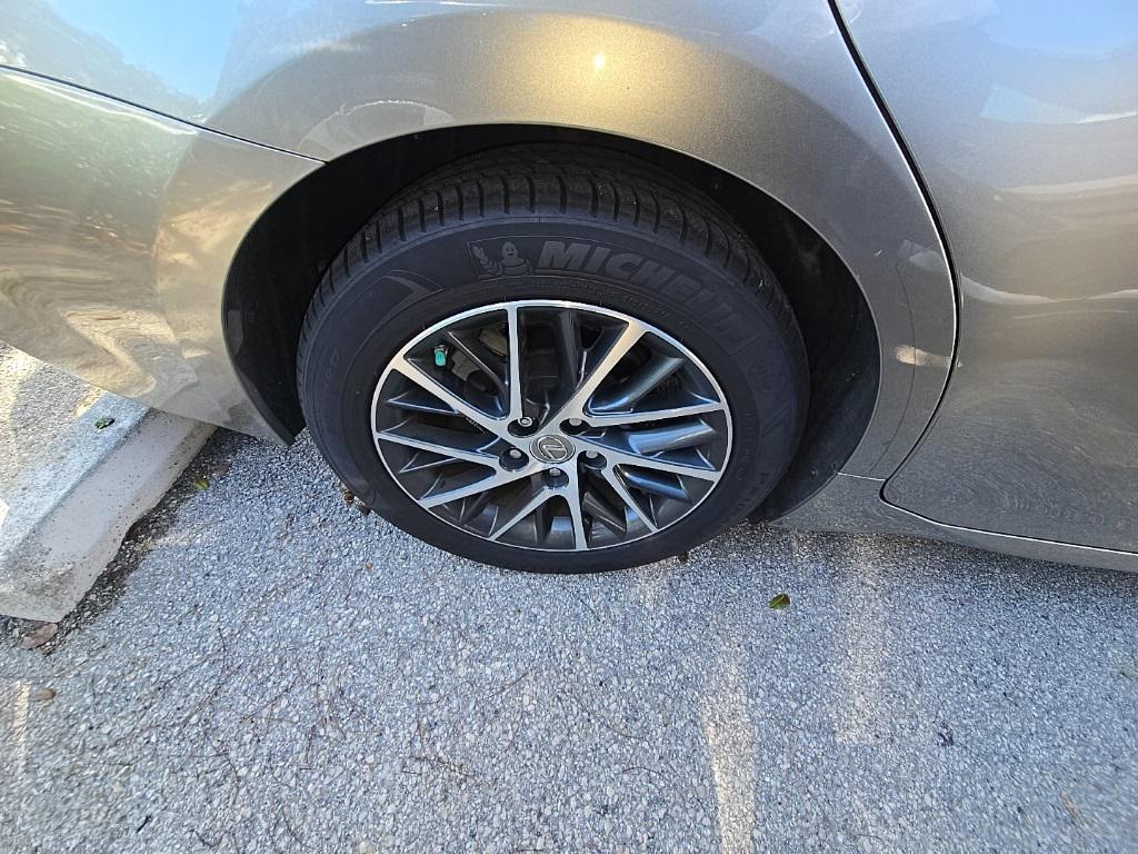 used 2018 Lexus ES 350 car, priced at $24,488