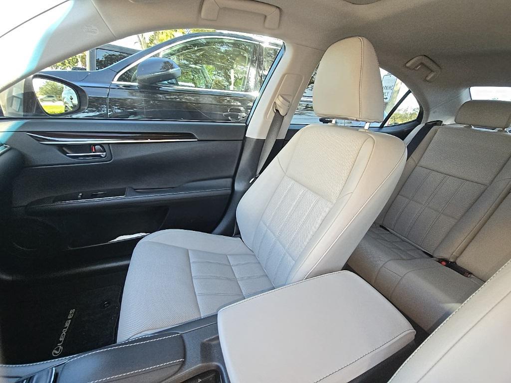 used 2018 Lexus ES 350 car, priced at $24,488