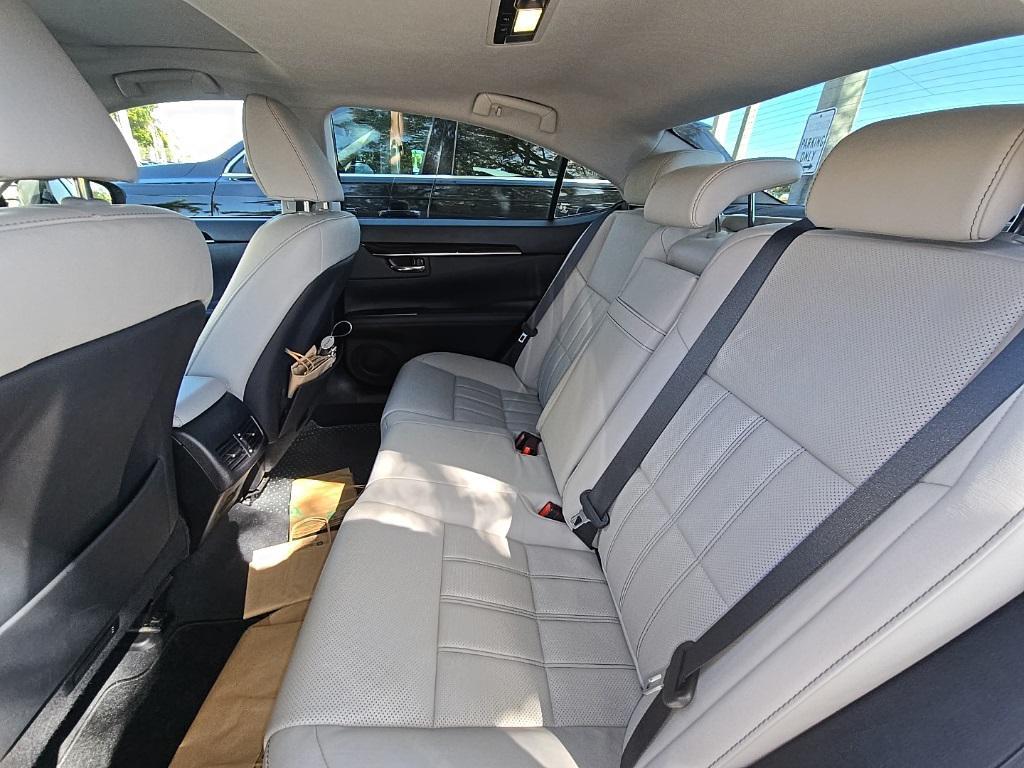 used 2018 Lexus ES 350 car, priced at $24,488