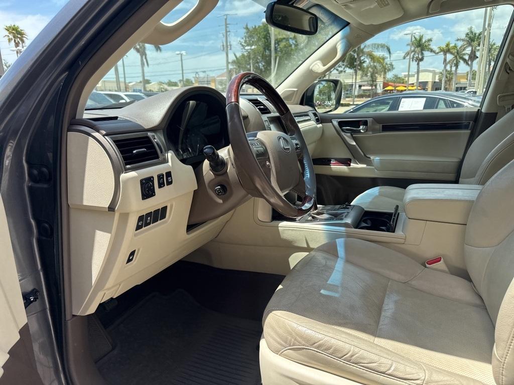 used 2018 Lexus GX 460 car, priced at $27,888