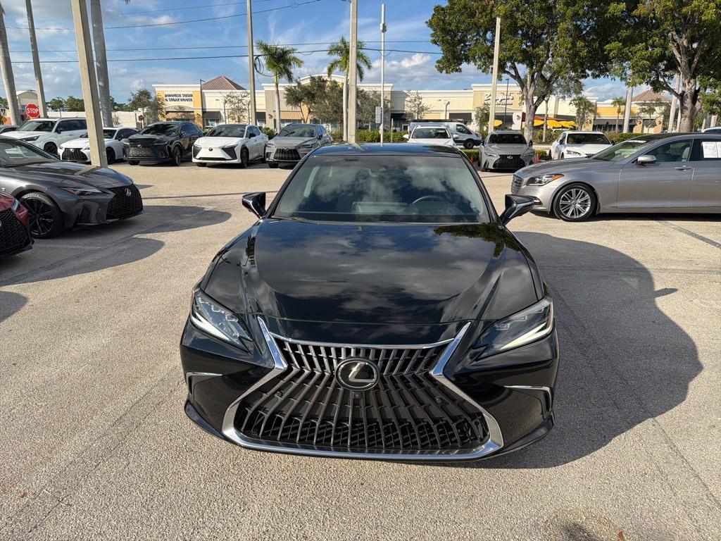 used 2022 Lexus ES 350 car, priced at $41,998