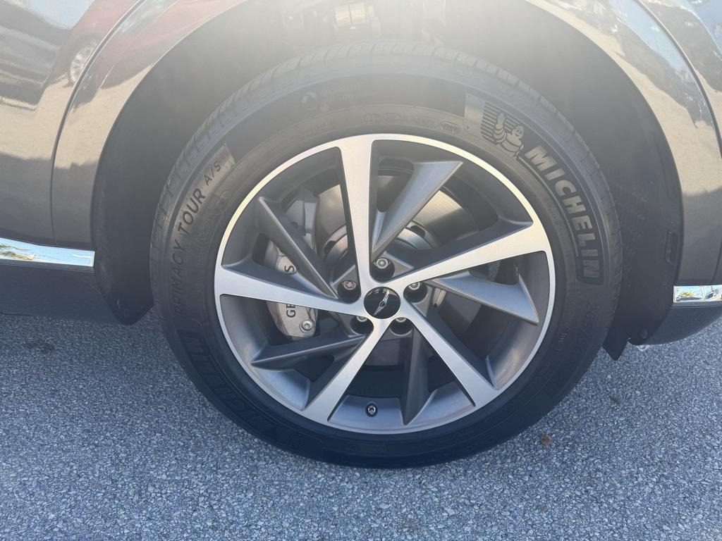 used 2025 Genesis GV80 car, priced at $59,998