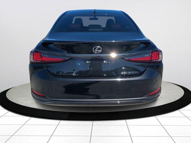 new 2024 Lexus ES 300h car, priced at $57,540