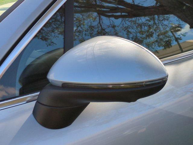 new 2025 Porsche Cayenne car