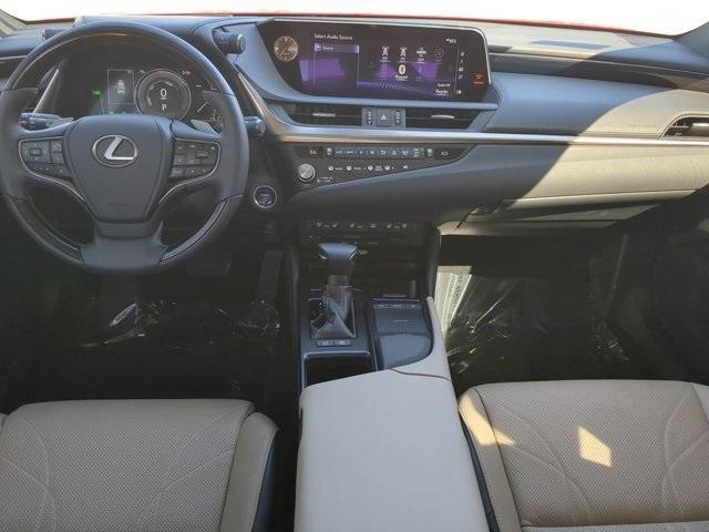 used 2021 Lexus ES 300h car, priced at $42,988