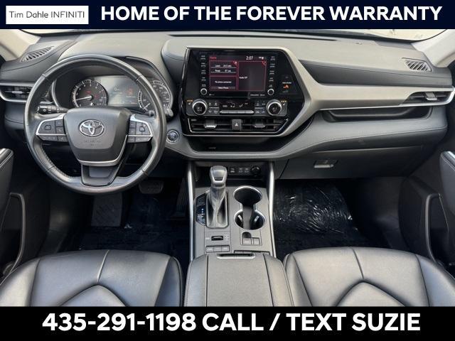 used 2022 Toyota Highlander car, priced at $35,721