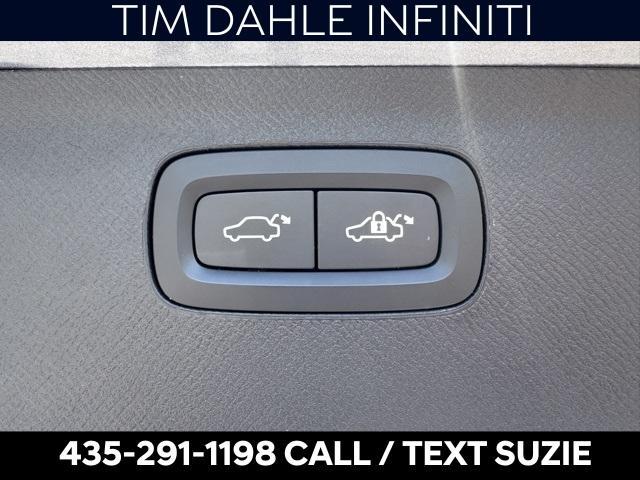 used 2019 Volvo XC90 car, priced at $23,911