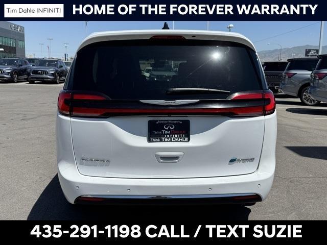 used 2023 Chrysler Pacifica Hybrid car, priced at $25,711