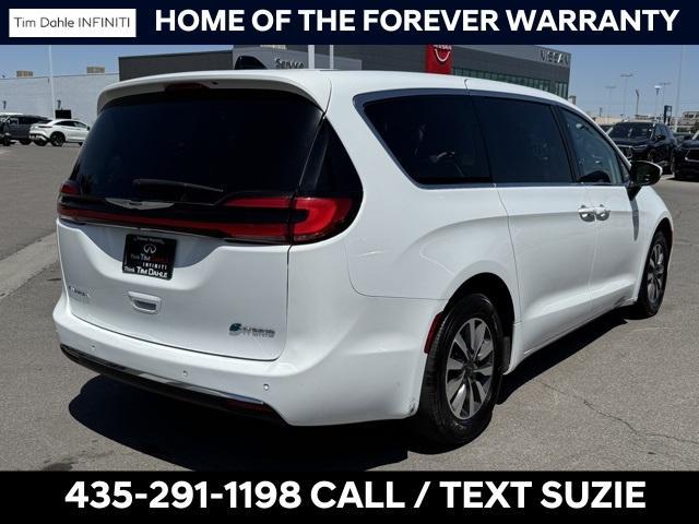 used 2023 Chrysler Pacifica Hybrid car, priced at $25,711