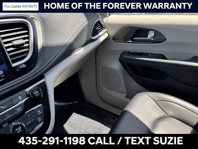 used 2023 Chrysler Pacifica Hybrid car, priced at $25,711