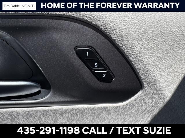 used 2023 Chrysler Pacifica Hybrid car, priced at $25,711
