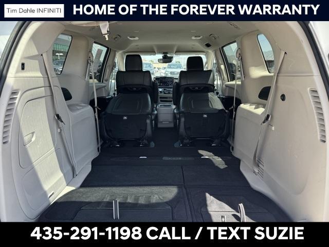 used 2023 Chrysler Pacifica Hybrid car, priced at $25,711