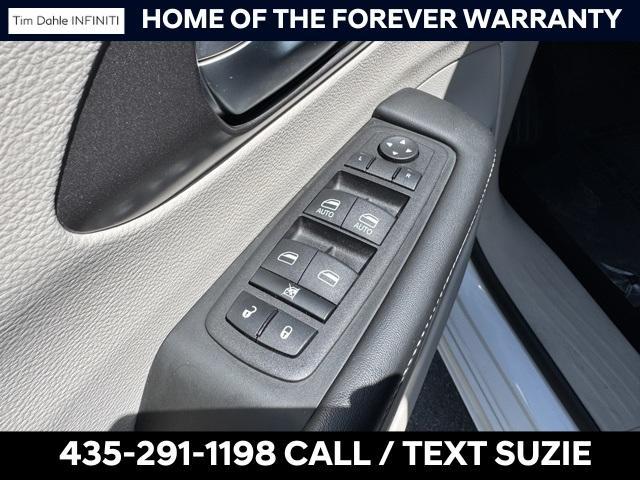 used 2023 Chrysler Pacifica Hybrid car, priced at $25,711