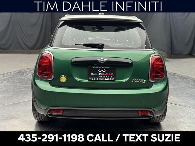 used 2022 MINI SE Hardtop car, priced at $16,211