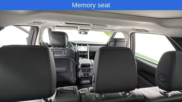 used 2024 Land Rover Discovery car, priced at $40,419
