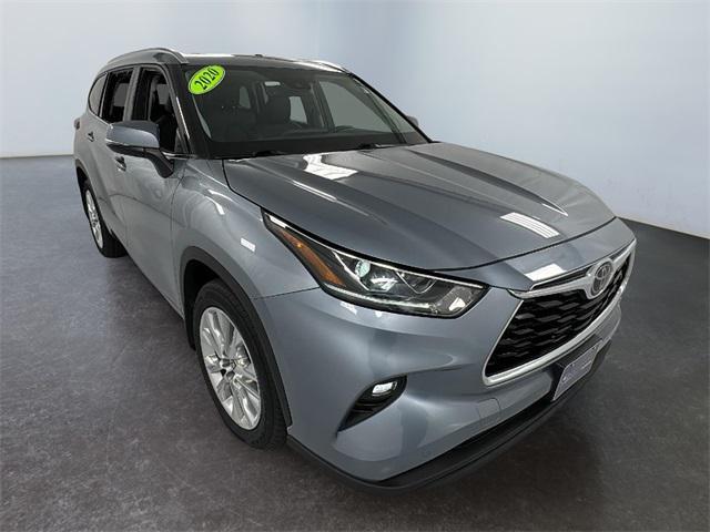 used 2020 Toyota Highlander car, priced at $31,989