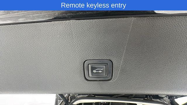 used 2021 Chevrolet Traverse car, priced at $27,562
