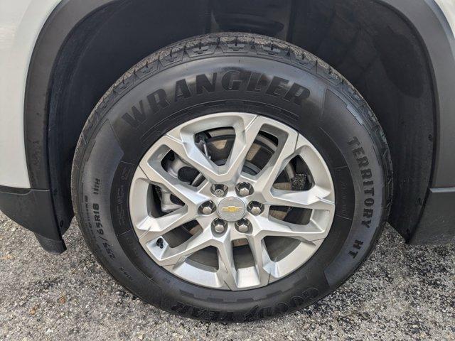used 2021 Chevrolet Traverse car, priced at $23,984