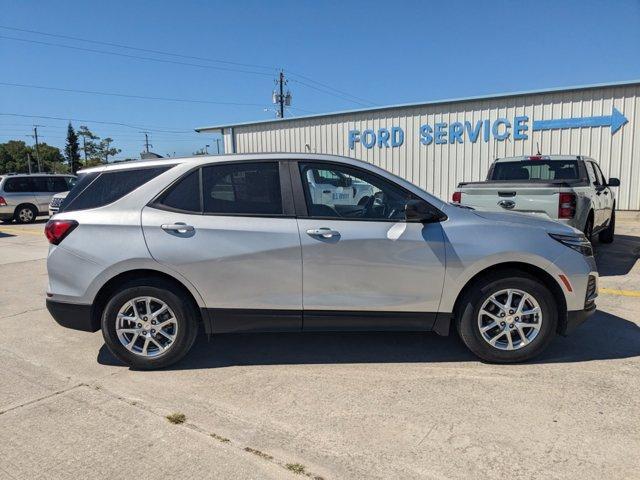 used 2022 Chevrolet Equinox car, priced at $19,384