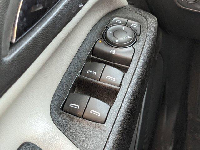 used 2022 Chevrolet Equinox car, priced at $19,384