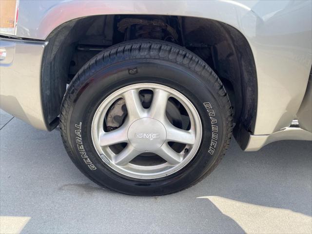 used 2003 GMC Envoy XL car, priced at $5,900