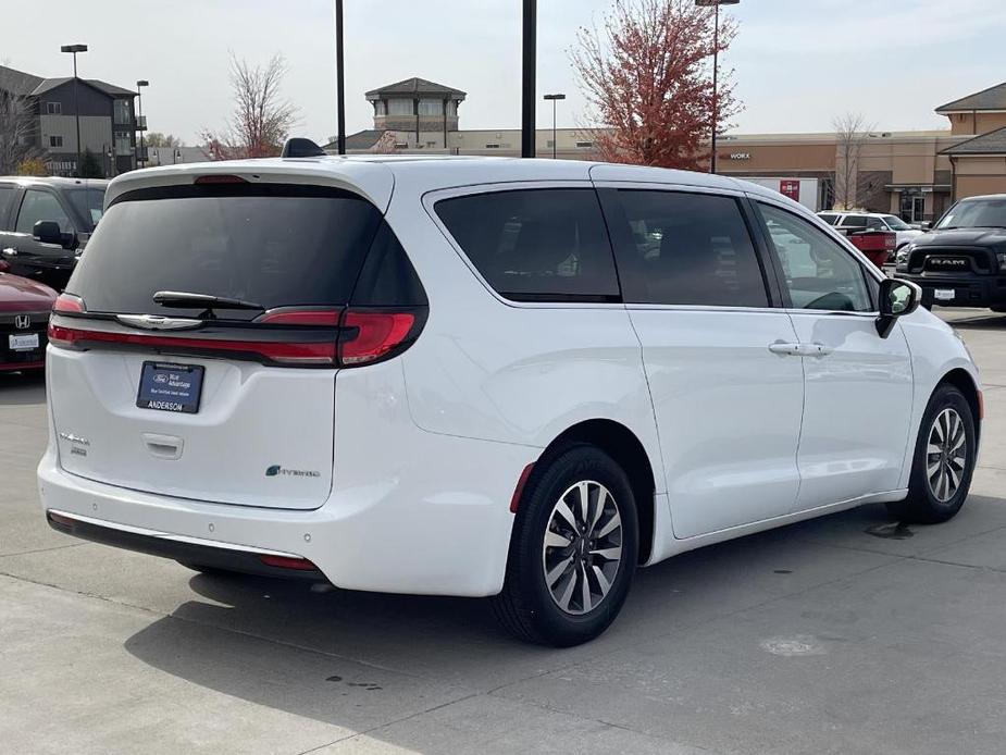 used 2023 Chrysler Pacifica Hybrid car, priced at $31,000